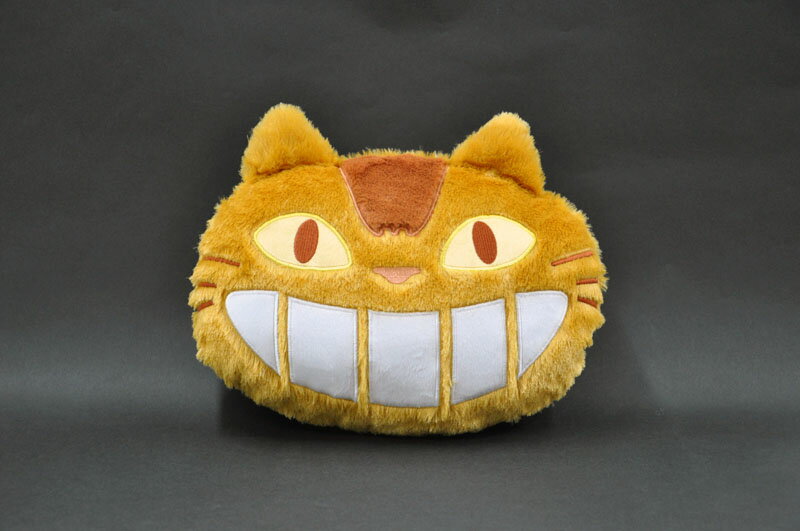 となりのトトロダイカットクッション(おばけネコバス)ぬいぐるみ/[刺繍][低反発クッション]【ラッピング不可】/ジブリ/プレゼント/贈り物/ギフト/誕生日/お祝/記念/引越し/母の日/父の日/敬老/ハロウィン/クリスマス/可愛い/おすすめ/インテリア/雑貨