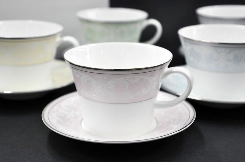 [NIKKO(ニッコー)] PEARL SYMPHONY(パールシンフォニー)兼用碗皿5客アソートセット [260cc]カップ＆ソーサー(ピンク、ブルー、イエロー、グリーン、バイオレット)FINE BONE CHINA (ファインボーンチャイナ)NIKKO SINCE1908【送料無料】