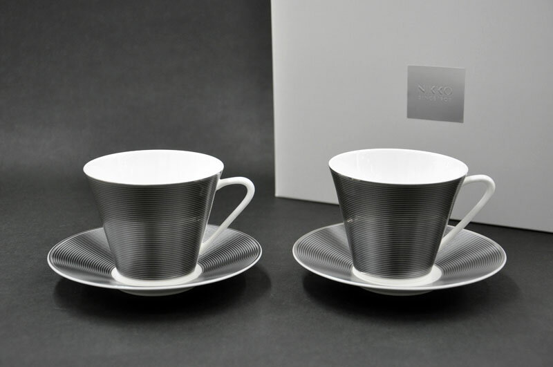 Elite Modern(エリートモダン)ペアティ＆コーヒーセット (シルクブラック)FINE BONE CHINA(ファインボーンチャイナ)NIKKO SINCE1908