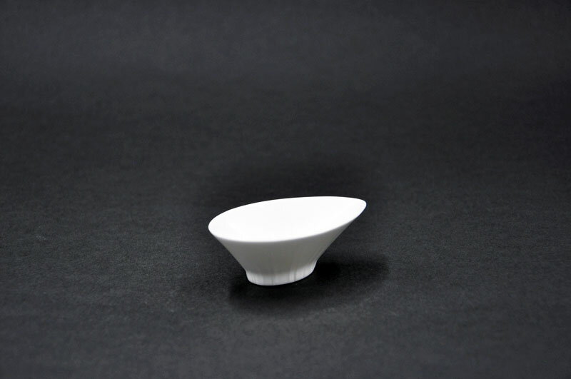 乐天商城 - [NIKKO(ニッコー)]　HALO(ヘイロ)レンゲ台FINE BONE CHINA(ファインボーンチャイナ)NIKKO SINCE1908 [箱なし商品] れんげ 中華用スプーン 蓮華 散蓮華