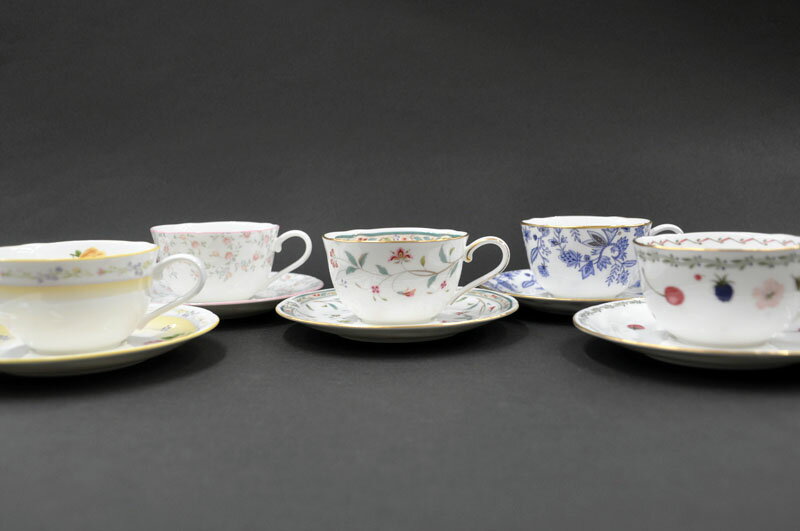 【期間限定品】【送料無料】ノリタケ 〜Noritake〜 アソート ティー・コーヒー碗皿(5客) [カップ＆ソーサー][ブルーソレンティーノ][ポートショア][ジュヌフレール][キューティーローズ][花更紗]