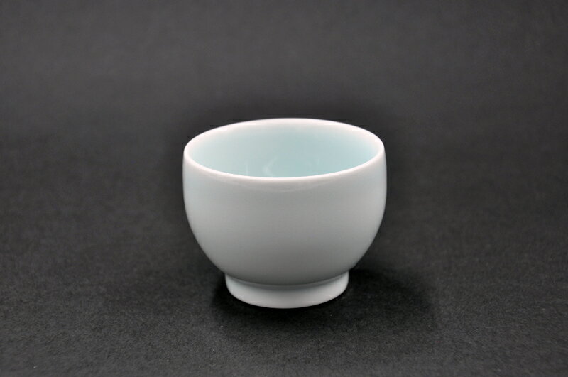 乐天商城 - 白山陶器茶和(SAWA)煎茶 青白釉[単品/箱なし商品][お茶のみ茶碗][ゆのみ][湯呑み][仙茶碗][煎茶碗][せん茶][小鉢][小さな器][湯呑み][ゆのみ][ぐい飲み][ぐい呑み]