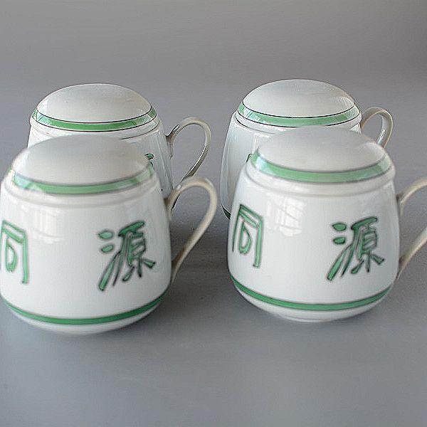 SPECIFICATION Size φ7.7×H9cm（蓋をして全体の高さ）容量すりきり250cc Material 陶磁器 Made in 国産 Function 食洗機・電子レンジOK COMMENT 陶器は焼成中に収縮しますのでサイズ、重さには多少誤差があります。お色などは撮影時の光線の具合、モニターによっても見え方が異なります。撮影用の小物（敷物・カトラリー・植物など）は付属しません。沖縄離島は送料がかかります。在庫数はお問い合わせください。