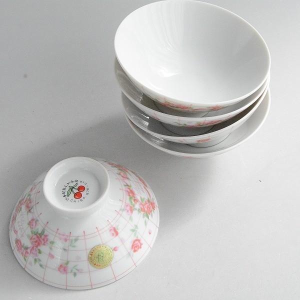 SPECIFICATION Size 約φ11×H4.5cm Material 陶磁器 Made in 国産 Function 食洗機・電子レンジOK COMMENT 陶器は焼成中に収縮しますのでサイズ、重さには多少誤差があります。お色などは撮影時の光線の具合、モニターによっても見え方が異なります。撮影用の小物（敷物・カトラリー・植物など）は付属しません。沖縄離島は送料がかかります。