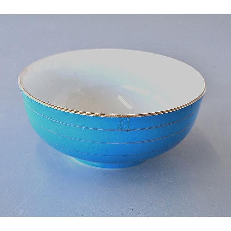 SPECIFICATION Size 約φ12×H5.2cm Material 陶磁器 Made in 国産 Function 電子レンジ使用不可・食洗機OK COMMENT 陶器は焼成中に収縮しますのでサイズ、重さには多少誤差があります。お色などは撮影時の光線の具合、モニターによっても見え方が異なります。撮影用の小物（敷物・カトラリー・植物など）は付属しません。