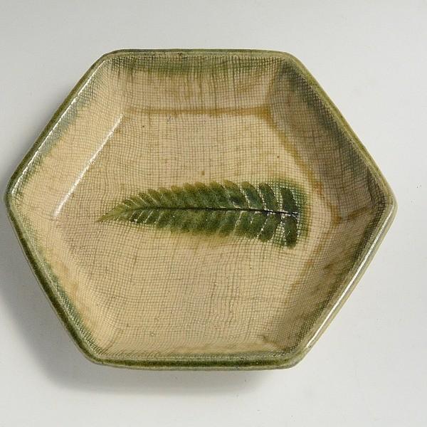 中皿 六角皿 シダの葉