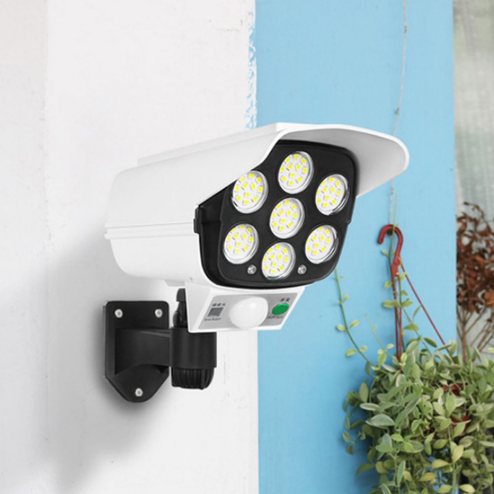 センサーライト 屋外 ソーラーライト 77LED人感センサーライト 防犯カメラ型 省エネ 太陽光充電 電気不..