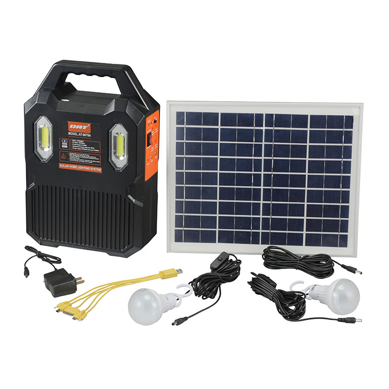 家庭用ソーラー蓄電器 - ポータブル電源 非常用電源 家庭用蓄電器 蓄電器 防災 非常用 停電 災害 ソーラーパネル ソーラー 充電 ポータブル 電源 7000mAh DAT AT-9078Aのサムネイル