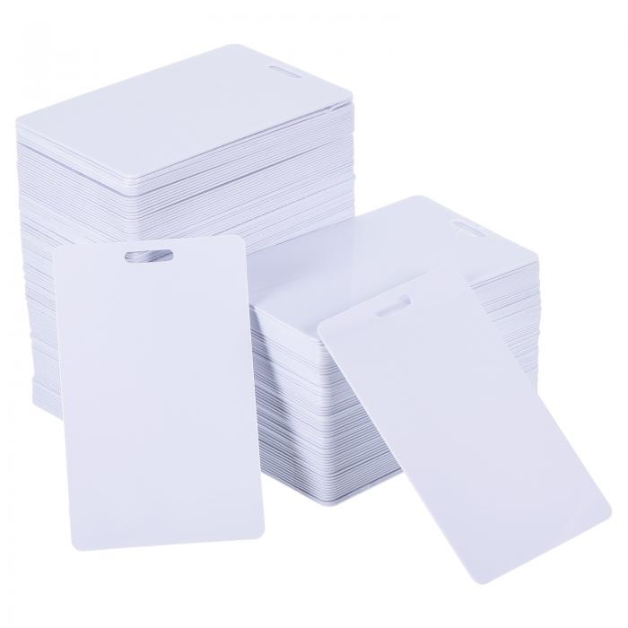 PATIKIL スロットパンチ付きPVCカード 500枚30ミル グラフィック品質印刷可能な縦型ブ ランクカード IDバッジ 名刺用 ホワイト