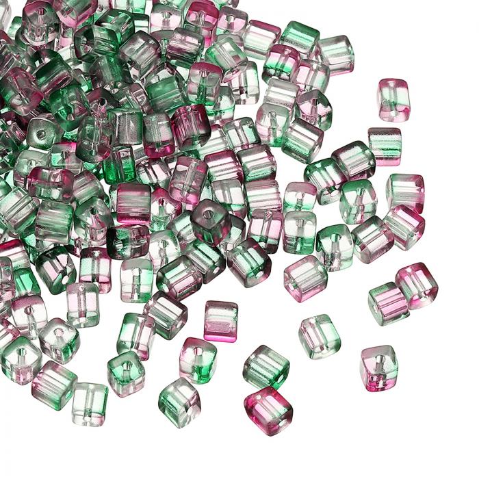 uxcell 200個の水晶キューブビーズ 7mmのクリアガラスのファセットスクエアスペーサービーズ 宝石DIYブレスレットイヤリングネックレス用のクラフト材料 ピーコック緑