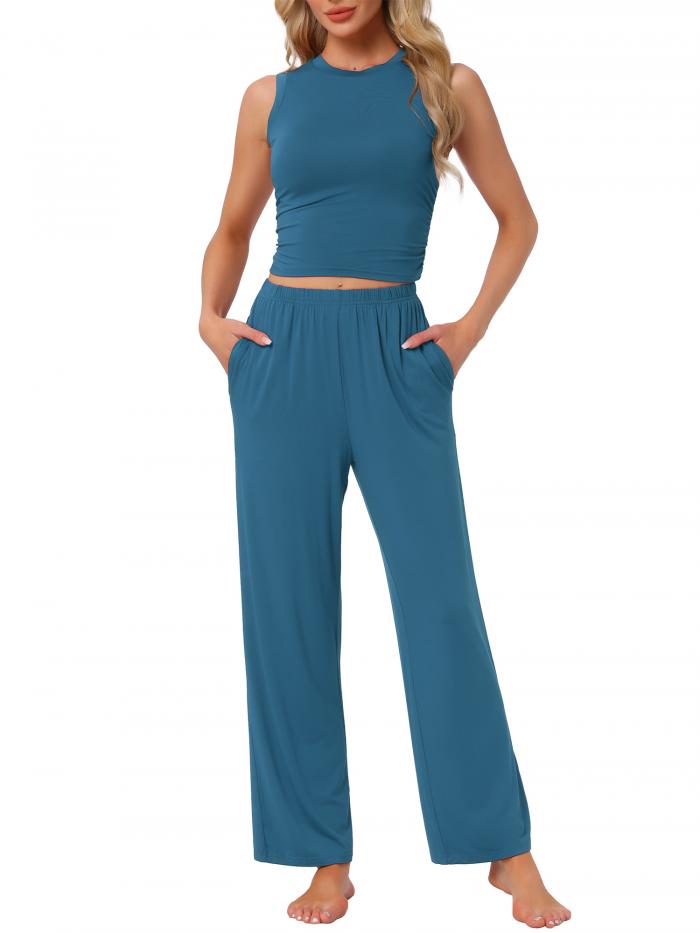 商品詳細 特徴 【属性1】素材: シルク生地で作られており、柔らかく快適で、寝巻き、ナイトガウン、部屋着として着用できるほど伸縮性があります。【属性2】デザイン: ノースリーブのレディースパジャマは、あなたの生活に優雅さを添えます。無地のクルーネック トップスとロング パンツの組み合わせの時代を超えたスタイルを体験してください。【属性3】用途: 母親、妻、娘、ガールフレンド、友人などへの贈り物として理想的なこれらの愛らしいパジャマ セットは、女性にとって素晴らしい選択肢となります。【属性4】モデルのサイズ: 身長: 5'8", ウエスト: 25", バスト: 32", ヒップ: 36", 体重: 125 ポンド、パジャマ着用時 S サイズ。【属性5】衣類のお手入れ: 同系色のものと一緒に冷水で洗濯機洗いしてください。【商品説明】レディースのノースリーブパジャマセットでカジュアルウェアコレクションを充実させましょうノースリーブのクルーネックトップが付いたレディースパジャマセットで、快適さとファッション性の両方をご体験ください。このセットは、動きを妨げず、一日中快適さが続く、贅沢で柔軟な生地を誇ります。ノースリーブのクルーネックトップは、流行に左右されない万能なスタイルです。家でくつろいだり、用事を済ませたり、さまざまなアクティビティを楽しむのに最適なこのパジャマセットは、肌寒い季節に心地よく過ごせるようにデザインされていますが、一年中着用しても涼しく過ごせます。この洗練された快適なパジャマセットで、ラウンジウェアの品揃えを簡単にグレードアップしましょう。 注意書き 【注意事項】 ・当店でご購入された商品は、原則として、「個人輸入」としての取り扱いになり、すべて中国の広東省からお客様のもとへ直送されます。 ・ご注文後、1〜3営業日以内に配送手続きをいたします。配送作業完了後、遅くとも1ヶ月程度でのお届けとなります。 ・個人輸入される商品は、すべてご注文者自身の「個人使用・個人消費」が前提となりますので、ご注文された商品を第三者へ譲渡・転売することは法律で禁止されております。 ・関税・消費税が課税される場合があります。 詳細はこちらご確認下さい。 ＊色がある場合、モニターの発色の具合によって実際のものと色が異なる場合がある。