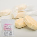 穀物の自然な甘みが優しい、ソフトタイプのキャンディ砂糖不使用。穀物の甘さが生きています。麦芽で佐賀県産もち米を糖化させてつくったもち米飴を、真っ白になるまで根気よく丁寧に練りあげました。砂糖・着色料などは一切使用せず、昔ながらの作り方を今に引き継ぎ、丁寧に手づくりしました。体温でも十分柔らかくなる質感と、穀物が生み出すふくよかな甘さ。口に含むと、まろやかな甘さがふんわりと溶け出します。滋養食として、子供のおやつに、出産のお見舞いにと、昔から人々に親しまれてきた地域の名産です。昔ながらの製法そのままにもち米飴を丁寧に練り上げた、こめ飴そのものの旨みが直接味わえます。煮物の甘みづけにつかうと、まろやかなコクと艶が生まれます。 原材料：もち米飴（もち米、麦芽）、オブラート 製造日からの開封前賞味期間 ：10〜2月は5ヶ月／3〜9月は4ヶ月 ※温度変化に敏感ですので、温かい場所では柔らかくなります。温度が高い場所、夏季は冷蔵庫での保存をお勧めします。 ※粘着性がありますので、歯の弱い方、治療中・治療済みの歯のある方は、歯科治療材などがとれる可能性がありますのでご注意ください。 商品タグ：飴 品質保持のため、夏季はお休みします &gt;&gt;プレマシャンティ｜お菓子・あめ・アイスの商品一覧