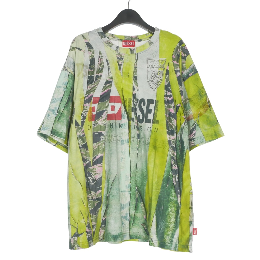 【中古】ディーゼル DIESEL 25SS T-BOXT-R13 グラフィック プリントTシャツ カットソー 半袖 L グリーン 緑 A19648 国内正規 メンズ 【ベクトル 古着】 261002ブランドディーゼル DIESEL表記サイズL実寸サイズ肩幅：60cm　身幅：59cm　着丈：73cm　袖丈：25cm　　素材コットン100％色グリーン ※照明や撮影環境により、実物と若干お色が違う場合がございます。予めご了承下さい。状態少々使用感はございますが、特に目立った汚れ等はありません。備考ディーゼルジャパン商品のお問い合わせの回答を休止しております。＊各商品ページの商品詳細等をご確認の上ご購入ください。【中古】ディーゼル DIESEL 25SS T-BOXT-R13 グラフィック プリントTシャツ カットソー 半袖 L グリーン 緑 A19648 国内正規 メンズ 【ベクトル 古着】 261002状態ランク　”AB”詳細については、下記および「状態ランクについて」ページをご覧ください。未使用・新品の商品ほぼ新品同様の商品使用感が少なく、かなり状態の良い商品使用感はあるが、傷や汚れの少ない商品使用感の他、傷や汚れが見られる商品かなり大きな傷みがある難あり商品※S〜CランクはUSED品となりますので、使用感をご理解の上でご入札下さい。状態ランクについてinformationブランドディーゼル DIESEL表記サイズL実寸サイズ肩幅：60cm　身幅：59cm　着丈：73cm　袖丈：25cm　　素材コットン100％色グリーン ※照明や撮影環境により、実物と若干お色が違う場合がございます。予めご了承下さい。状態少々使用感はございますが、特に目立った汚れ等はありません。備考ディーゼルジャパン商品のお問い合わせの回答を休止しております。＊各商品ページの商品詳細等をご確認の上ご購入ください。本商品は一点物です他サイトや店舗にて販売している商品です。多少のお時間差にて欠品になることもございます。予めご了承頂ますようお願い致します。ベクトル・サイズガイドはこちらこの商品と同じブランドの商品を見る