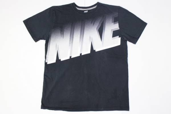 美品■NIKEナイキプリントTシャツ（L）ブラック