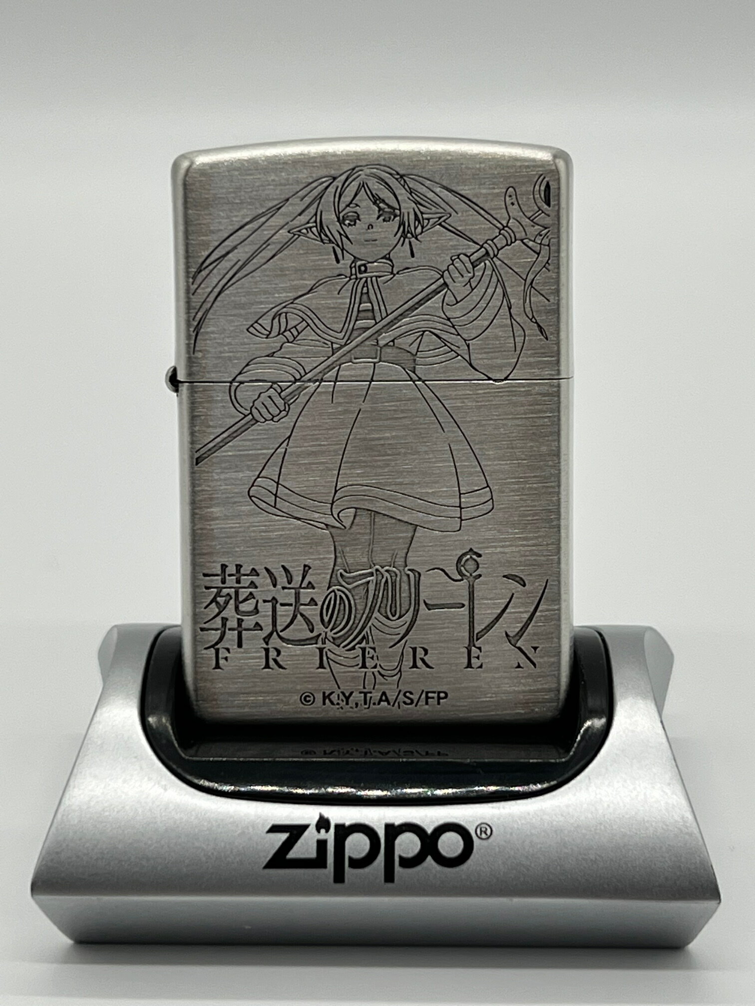 楽天バリュー・クラブZIPPO オイルライター TVアニメ「葬送のフリーレン」 A柄 シルバー 公式