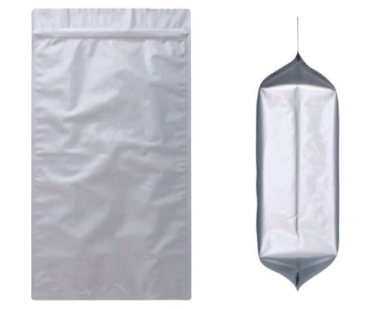 大容量のサイドガゼット袋です。 サイドガゼットが拡がり箱型になるので縦置きも可能で、限られたスペースでも展示できます。 防湿性、ガスバリア性、遮光性に優れ、脱酸素剤も使用できます。 大容量のペットフード。 食業務用品添加物や調味料。 農産加工品（米、粉末原料、お茶、コーヒー等）。 食品パックや小分け包装に。 厚さ（mm）：0.13 縦（mm）：500 色：シルバー 横（mm）：300 ガゼット幅（mm）：80 チャック上47mm 厚さ：0.13mm 材質／仕上：ポリエステル/ナイロン/アルミ箔の複層 注意：横マチ上部に指などをかけて持ち上げないでください。 可燃物ですので、火のそばに置かないでください。 袋の角に注意してください。 内容品については使用不適格なものがあります。販売店やメーカーに相談の上ご購入下さい。 原産国：日本 コード番号：859-0611大容量のサイドガゼット袋です。 サイドガゼットが拡がり箱型になるので縦置きも可能で、限られたスペースでも展示できます。 防湿性、ガスバリア性、遮光性に優れ、脱酸素剤も使用できます。 大容量のペットフード。 食業務用品添加物や調味料。 農産加工品（米、粉末原料、お茶、コーヒー等）。 食品パックや小分け包装に。 厚さ（mm）：0.13 縦（mm）：500 色：シルバー 横（mm）：300 ガゼット幅（mm）：80 チャック上47mm 厚さ：0.13mm 材質／仕上：ポリエステル/ナイロン/アルミ箔の複層 注意：横マチ上部に指などをかけて持ち上げないでください。 可燃物ですので、火のそばに置かないでください。 袋の角に注意してください。 内容品については使用不適格なものがあります。販売店やメーカーに相談の上ご購入下さい。 原産国：日本 コード番号：859-0611