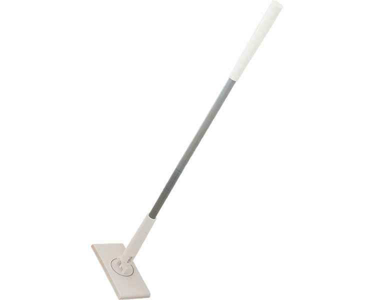 ●サイズ／16×8×71cm●重さ／248g●材質／本体：ポリプロピレン・ABS樹脂、ポリエチレン・スチール、ポール：スチール・ポリプロピレン●生産国／中国●ケース入数/40・シートにノータッチ！トイレの床や壁をラクラクお掃除！・ノンタッチで簡単着脱：ヘッドを中央に置き、床面に対して垂直に押し込むだけでしっかり挟んで簡単に取り付け完了！シートを外す時は、本体の根元部分を、もう片方の手で持ち手部分を弾くだけで、シートを触らずに捨てられます。・自立で便利！お掃除ラクラク：前後・左右に倒せるポールで狭い所もらくらくお掃除。柄の部分には、便利なゴミ捨て用ピンセット付き。自立するので掃除中や保管に便利です！●サイズ／16×8×71cm●重さ／248g●材質／本体：ポリプロピレン・ABS樹脂、ポリエチレン・スチール、ポール：スチール・ポリプロピレン●生産国／中国●ケース入数/40・シートにノータッチ！トイレの床や壁をラクラクお掃除！・ノンタッチで簡単着脱：ヘッドを中央に置き、床面に対して垂直に押し込むだけでしっかり挟んで簡単に取り付け完了！シートを外す時は、本体の根元部分を、もう片方の手で持ち手部分を弾くだけで、シートを触らずに捨てられます。・自立で便利！お掃除ラクラク：前後・左右に倒せるポールで狭い所もらくらくお掃除。柄の部分には、便利なゴミ捨て用ピンセット付き。自立するので掃除中や保管に便利です！