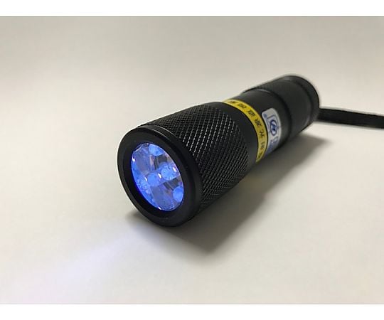 【全商品 ポイント10倍中】 LEDブラックライト 5灯 紫外線LED搭載 ブラック 電池付...