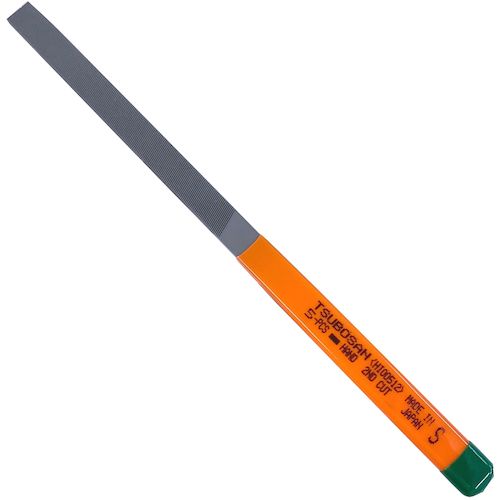 特長:●切れ刃を一方向だけに目を切った単目(タンメ)ヤスリです。●仕上がり面がきれいで、目詰まりしやすい材質への使用に適しています。 用途:●銅、アルミ、プラスチック製品など軽金属などの仕上げ、バリ取りに。 仕様:●タイプ：12本組中目●全長(mm)：170●刃長(mm)：70●刃幅(mm)：5●刃厚(mm)：2●形状：平 仕様2:●ヤスリ目の種類：単目 (S-cut) 材質／仕上:●合金工具鋼(SKS-8)特長:●切れ刃を一方向だけに目を切った単目(タンメ)ヤスリです。●仕上がり面がきれいで、目詰まりしやすい材質への使用に適しています。 用途:●銅、アルミ、プラスチック製品など軽金属などの仕上げ、バリ取りに。 仕様:●タイプ：12本組中目●全長(mm)：170●刃長(mm)：70●刃幅(mm)：5●刃厚(mm)：2●形状：平 仕様2:●ヤスリ目の種類：単目 (S-cut) 材質／仕上:●合金工具鋼(SKS-8)