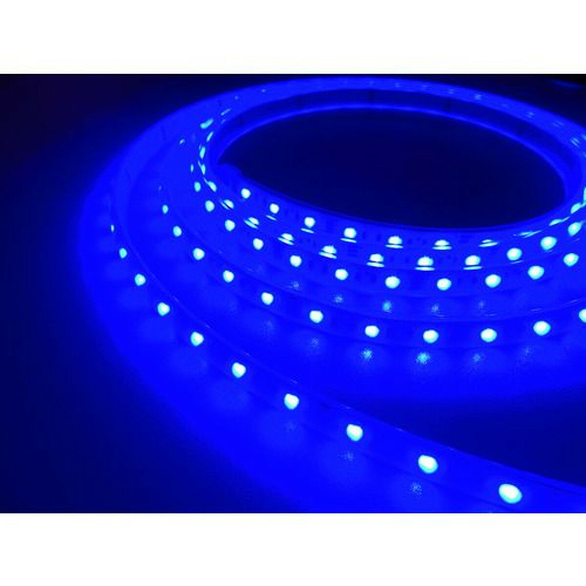 楽天福祉用具のバリューケアトライト LEDテープライト 16．6mmP 青色 3M巻 1巻 （TLVDB3-16.6P）