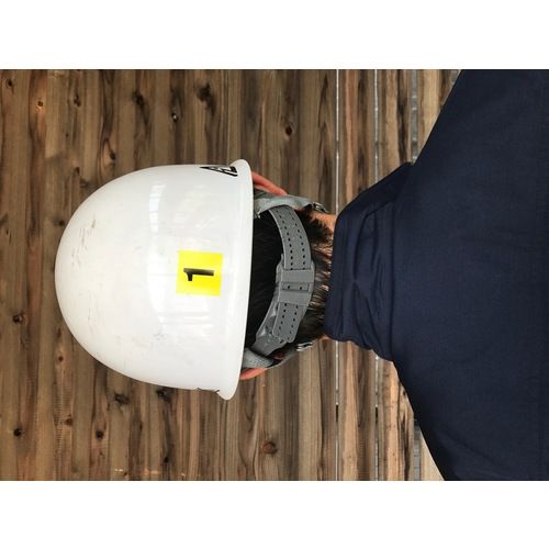 【SS限定 38万商品以上10%OFF】 TRUSCO 数字ステッカー 50×50 「4」 黄色地/黒文字 3枚入 1組 (TSN504Y) [2]