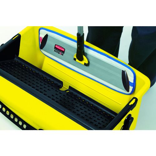 福祉用具のバリューケアの【期間限定!対象商品P2〜20倍】 ラバーメイド　プレス式バケツしぼり器　1個 (Q90088)｜アングル3