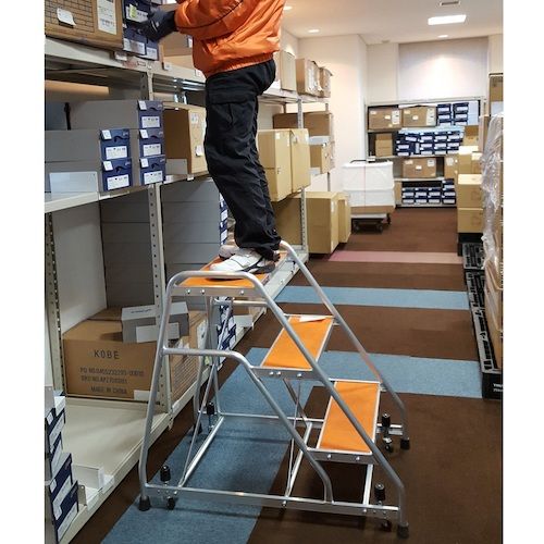 【期間限定!対象商品P2〜20倍】 TRUSCO　アルミ製作業用踏台　マグネット保持キャ...