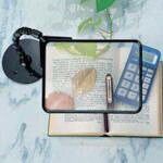 特長:●A4サイズの紙面が視野に入る、本格ワイドレンズ採用のスタンド型拡大鏡。文字も写真も広い範囲が大きく見える読書用ルーペです。レンズサイズ：140×193mm 倍率1.8倍 仕様:●倍率(倍)：1.8●レンズ寸法(mm)：193x140...