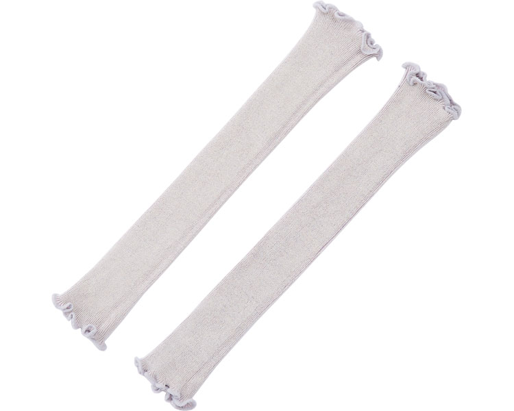 ・全方向ソフト伸縮素材で締めつけずにやさしくフィット。・一年中重宝する手足兼用バラエティウォーマー。・ストレッチ性があるため、手足兼用でご使用いただけます。・アームカバーとしてふくらはぎ用レッグウォーマーとしても。・やさしい着用感にシルクの年中快適さをプラス。・ストレッチ素材で着脱簡単。・おやすみ時にもおすすめ。・クリームを塗られた上からふんわりカバーリングとしてもどうぞ。●サイズ／長さ約35cm●素材／綿75％、ナイロン25％（全方向ソフト伸縮素材）●生産国／日本・全方向ソフト伸縮素材で締めつけずにやさしくフィット。・一年中重宝する手足兼用バラエティウォーマー。・ストレッチ性があるため、手足兼用でご使用いただけます。・アームカバーとしてふくらはぎ用レッグウォーマーとしても。・やさしい着用感にシルクの年中快適さをプラス。・ストレッチ素材で着脱簡単。・おやすみ時にもおすすめ。・クリームを塗られた上からふんわりカバーリングとしてもどうぞ。●サイズ／長さ約35cm●素材／綿75％、ナイロン25％（全方向ソフト伸縮素材）●生産国／日本