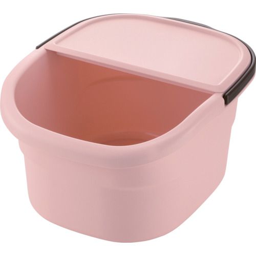 特長:●フタ付きなのでタオル等小物が置けます。●おうちエステ、ボディケアでリラックスできます。 用途:●ココロもカラダも健康に。おうちエステ・ボディケアに●おうちで足湯に 仕様2:●外寸(cm)：32×38.5×21H●内寸(cm)：25×31×19H●満水容量(L)：12●目盛容量(L)：6.8●フタ付 材質／仕上:●ポリプロピレン特長:●フタ付きなのでタオル等小物が置けます。●おうちエステ、ボディケアでリラックスできます。 用途:●ココロもカラダも健康に。おうちエステ・ボディケアに●おうちで足湯に 仕様2:●外寸(cm)：32×38.5×21H●内寸(cm)：25×31×19H●満水容量(L)：12●目盛容量(L)：6.8●フタ付 材質／仕上:●ポリプロピレン