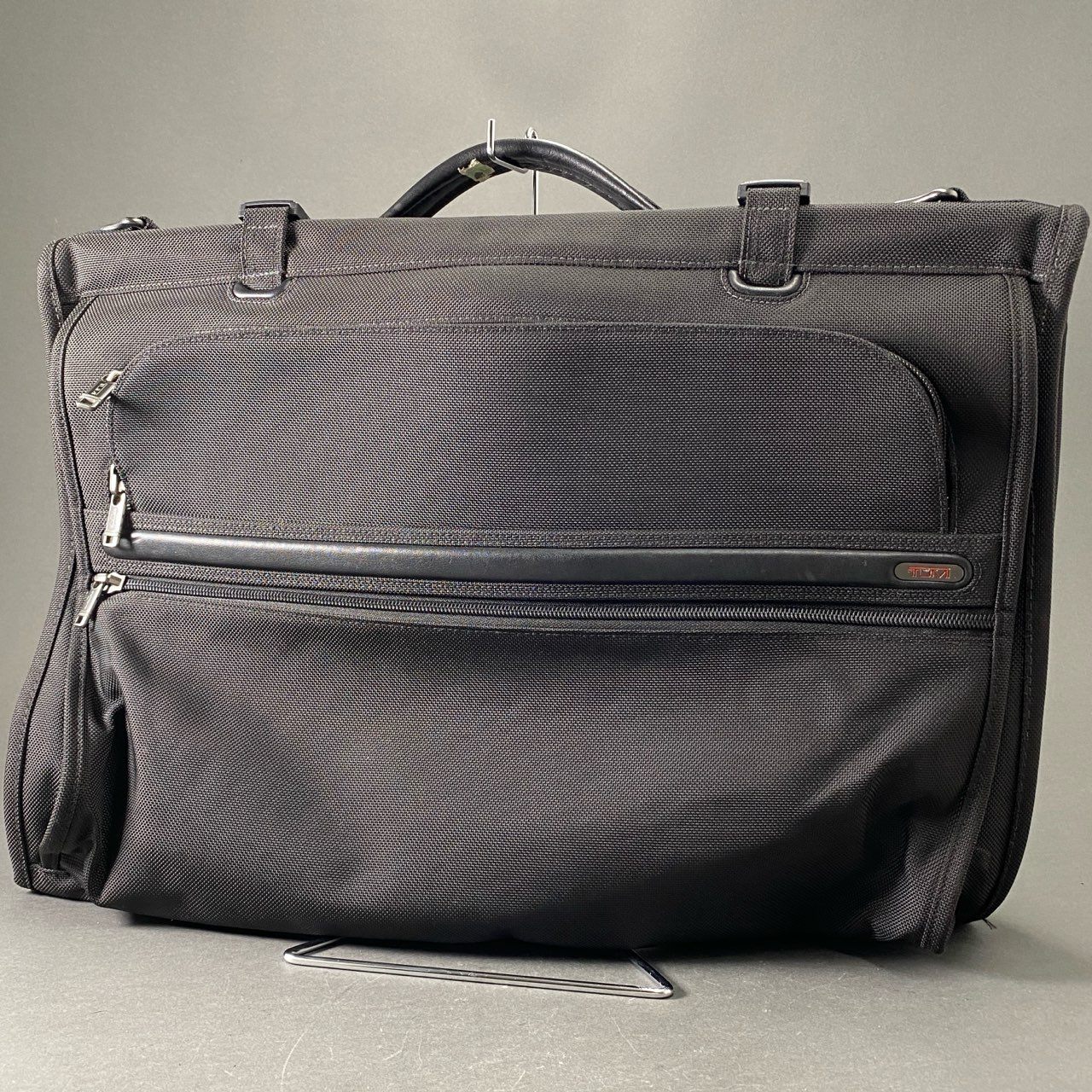 alpha Ee14 TUMI トゥミ ALPHA TRI-FOLD CARRY ON GARMENT BAG アルファ ガーメントケース ブラック ビジネスバッグ スーツバッグ カバン