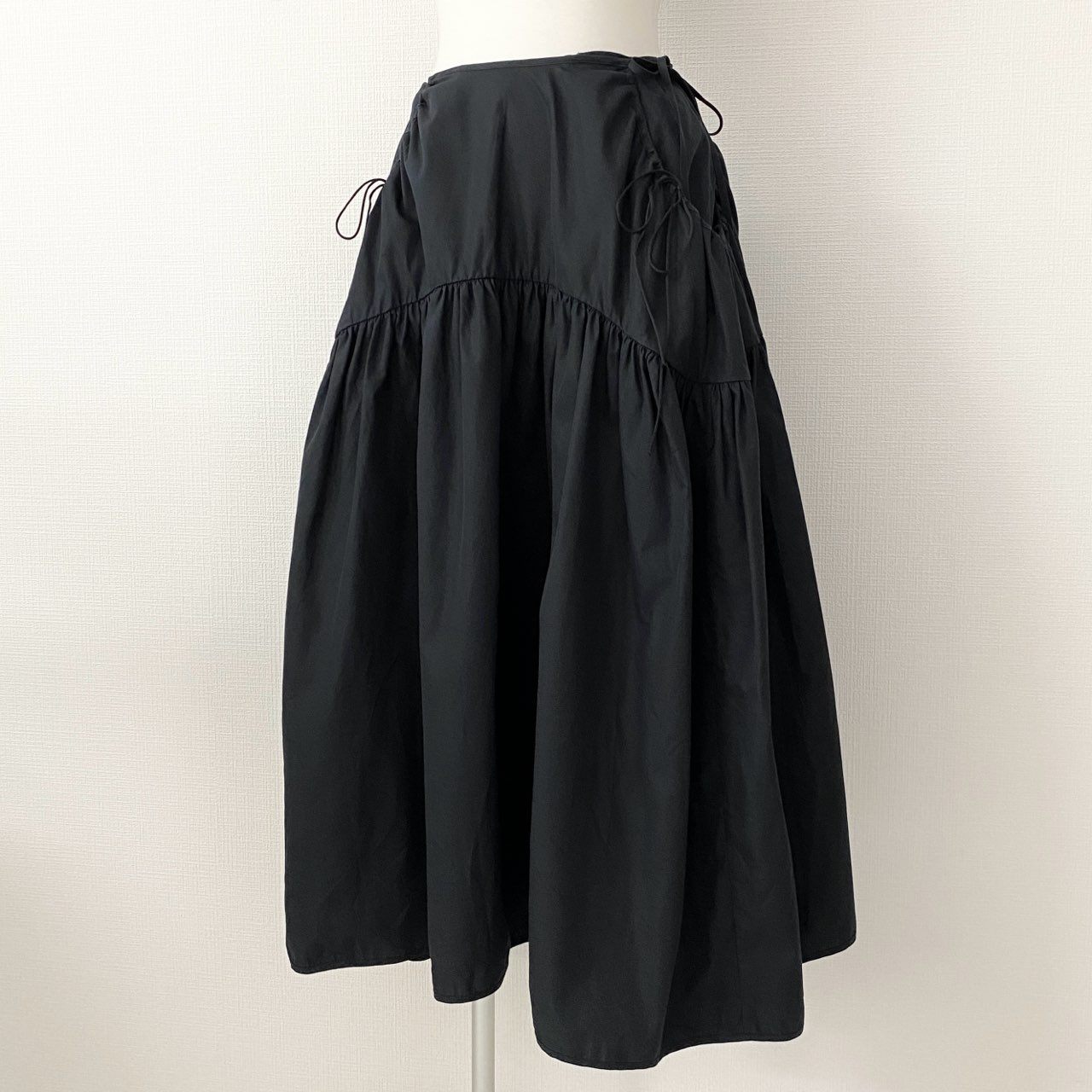 CECILIE BAHNSEN セシリーバンセン リリーティアードスカート ロングスカート サイズUK6 ブラック コットン100％ レディース 【中古】のサムネイル