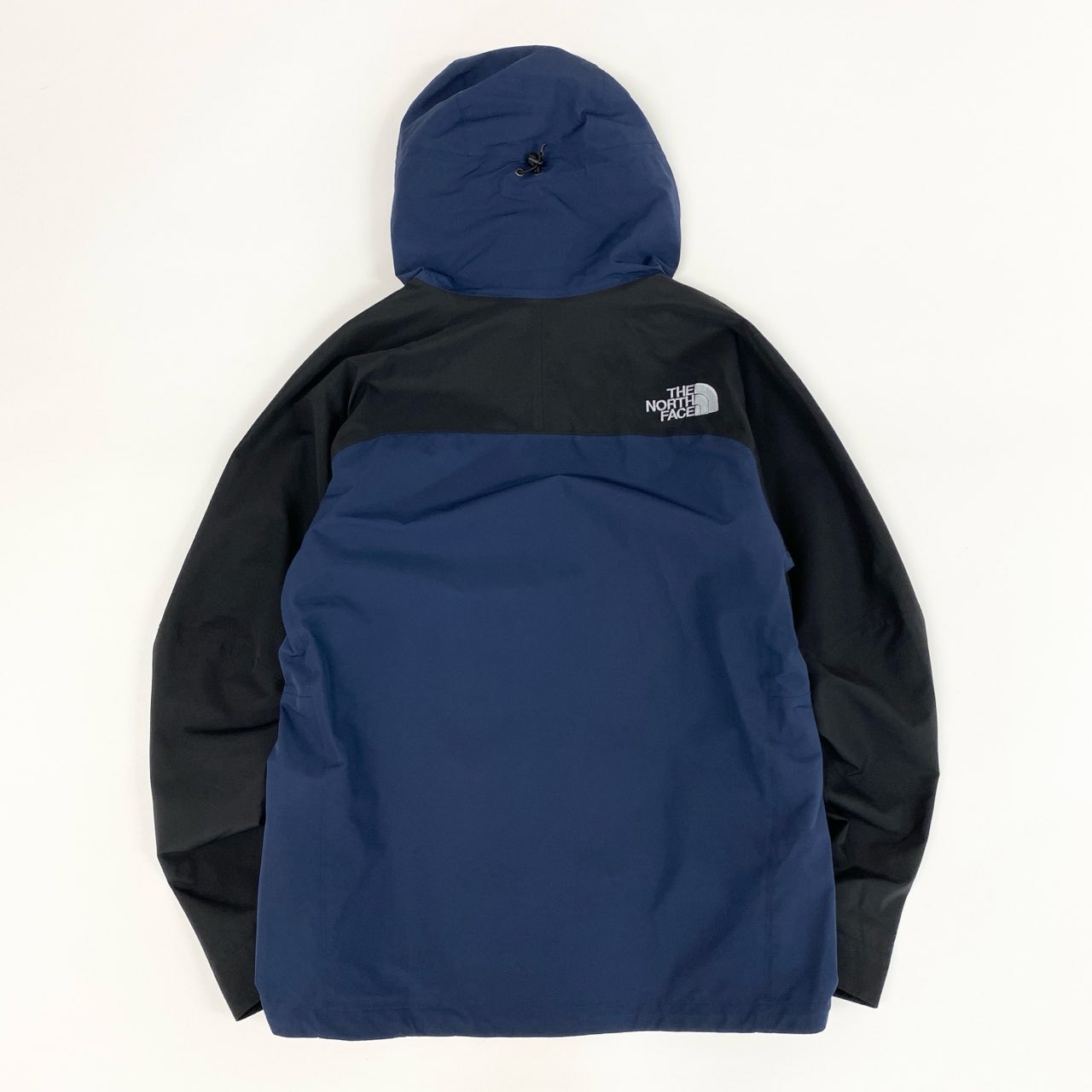 《新品保管品》 THE NORTH FACE ザ ノースフェイス MOUNTAIN JACKET マウンテンジャケット パーカー GORE-TEX ゴアテックス NP61540 サイズXL ブルー ブラック ナイロン メンズ 紳士服 中古