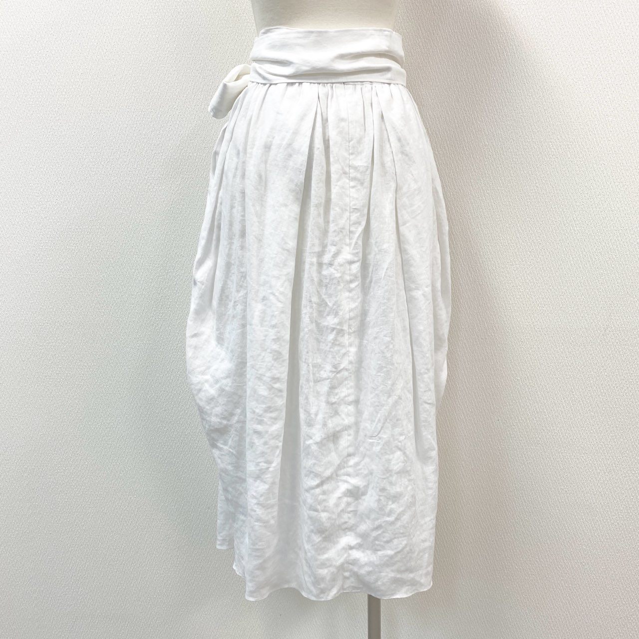 《美品》 MYLAN マイラン コクーンリボンスカート ロングスカート フレアスカート MY23SS-SK008 サイズF ホワイト リネン レディース 女性用 中古
