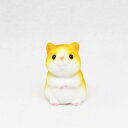 商品情報商品名チャーミーアニマル　ハムスター（hamster）子サイズ約W25×H40×D25（mm）材質粘土・ナイロン繊維原産国日本（長野）お取り扱い注意・鋳込みの素材作りから塗装まで、完全手作り品のため、商品一つ一つに微妙な個体差があります。・この商品は、雑貨の置物であり、子供用の玩具ではありません。落下などの強い衝撃を与えると割れてしまいますので、お取り扱いにご注意ください。＊一品一品手作りのため、雰囲気が異なる場合があります。予めご了承ください。この商品は 【フロッキー チャーミー アニマル マスコット ハムスター 子】 ハムスター hamster 動物 アニマル 動物置物 インテリア アニマルグッズ 動物グッズ 雑貨 ハンドメイド 手づくり 癒し 可愛い かわいい ギフト プレゼント お祝い 誕生日] ポイント フロッキーのフワフワとした優しいさわり心地がたまらない！！ついつい集めたくなる癒しアイテム！！ ショップからのメッセージ こんにちは！店長の小池です。当店の商品は、フロッキー加工を専門とする工場でつくられた、完全な手作りです。商品はどれも繊細なため、熟練の方でなければ商品としてお出しできる状態にはならず、どれも在庫限りの大変貴重な商品です。手づくりのぬくもりが溢れるものを、生活にとり入れてみませんか？贈り物としてもおすすめです！！ 納期について 7営業日以内に発送いたします。 4