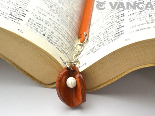 ファーストミット チャームブックマーカー【レザー 本革 VANCA バンカクラフト革物語 国産 ハンドメイド 贈り物 即納】