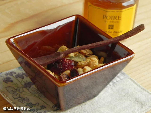 キュートなサイズ アメ色スクエアミニカップ 7cm 訳あり/業務用/アウトレット