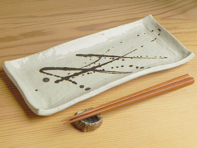 秋のさんま皿 粉引き黒筆流し長角さんま皿業務用/和食器/秋刀魚/長皿/お皿/和皿