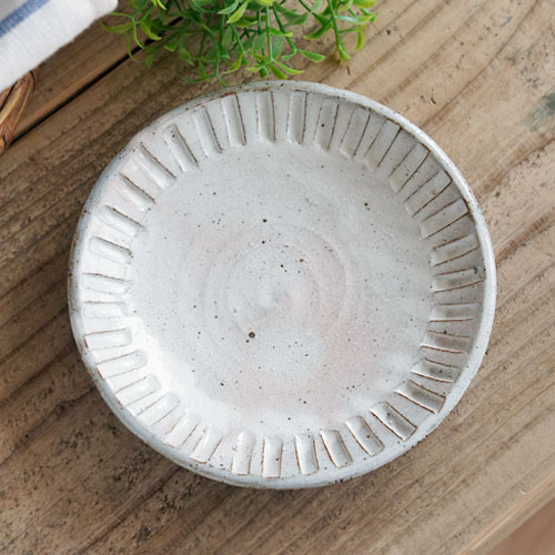 乐天商城 - 削ぎカフェ 　5寸皿 粉引き（単品）　/TOJIKI TONYA/