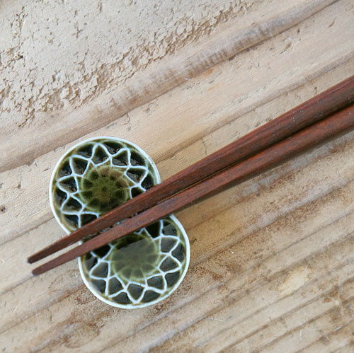 箸置き　万華鏡　【華：織部】　/TOJIKITONYA/