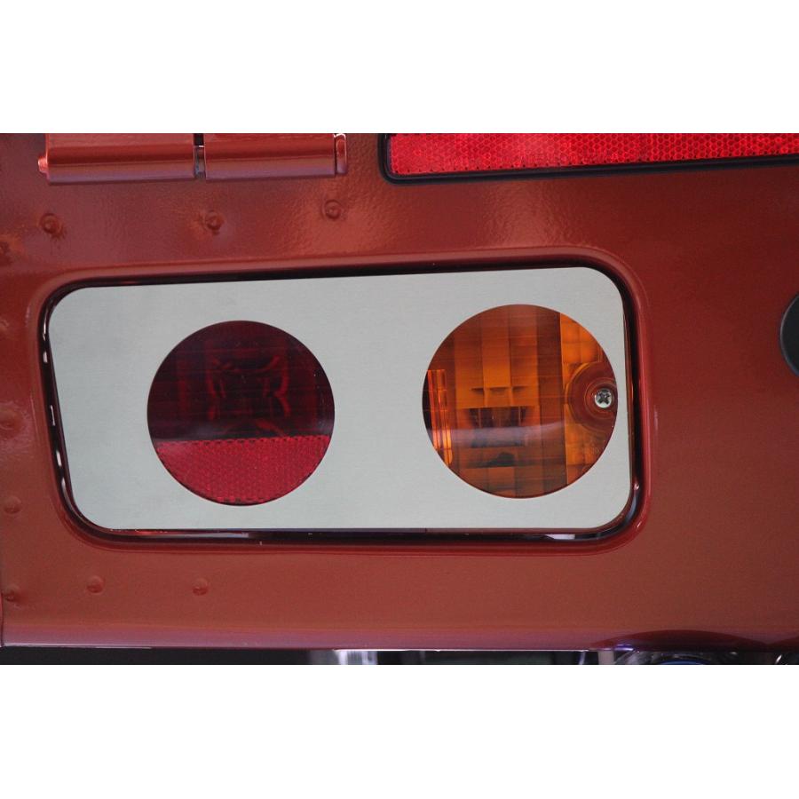 Rakuten - ダイハツ ハイゼット/ハイゼットジャンボ (S500P/S510P) MC前用 アルミ テールレンズカバー 2連タイプ DAIHATSU HIJET 軽トラック 軽トラカスタム