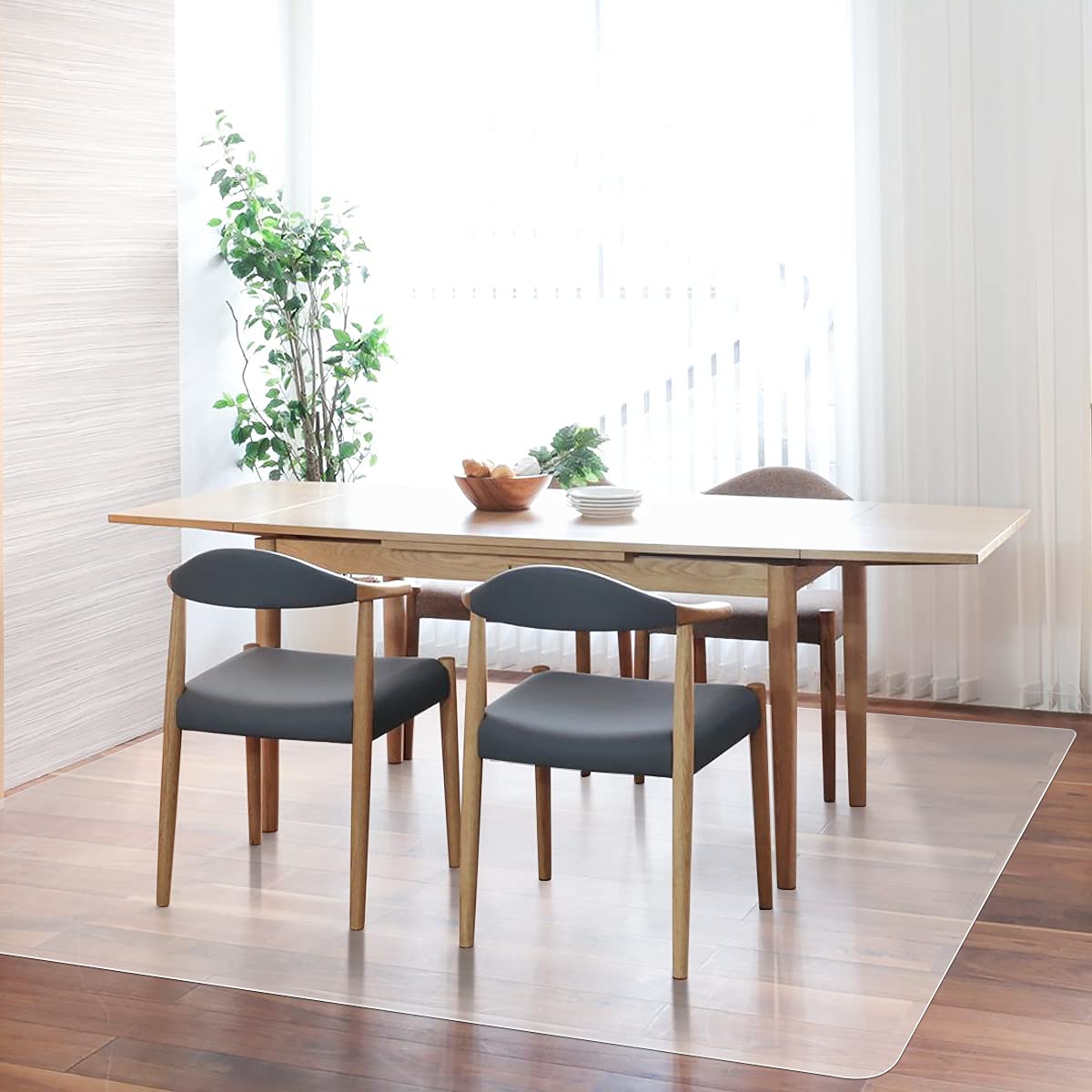 Rakuten - 【拭くだけ】ダイニングマット 透明 180×180cm クリアマット 1.5mm厚 拭ける PVCマット 床暖房対応 お手入れ簡単 キッチマット ソフト エンボス加工 カットできる サラっとした手触り 清潔 ハードフロア/畳/フローリング対応
