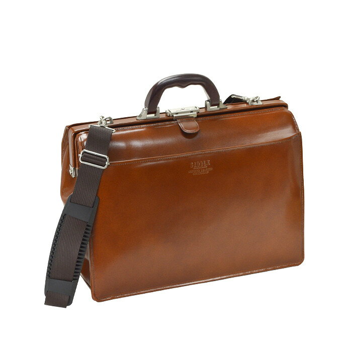 SADDLE（サドル）ダレスバッグ ビジネスバッグ メンズ 牛革 天然木 A4サイズ対応 41×30×16cm 22304-08 ダークブラウン 商　品　説　明 ◆ 落ち着いたクラシカルな雰囲気を持つ牛革製ダレスバッグ。 ◆ 使い込むほど色味と深い風合いを楽しめる牛革（本革）を使用。 ◆ 優しい手触りで温もりある天然木ハンドルを採用。 ◆ 片手で簡単に開けられるワンタッチ錠前付き。 ◆ 縫製品質が高い日本製（豊岡産）。 商　品　仕　様 【 商品詳細 】 ■ サイズ ・横幅41cm &times; 高さ30cm &times; 厚み16cm ■ 重量 ・約1、550g ■ 素材 ・牛革 ■ 付属素材 ・天然木取っ手 ■ カラー ・01-黒、08-濃茶 ■ 生産地 ・日本製（ 兵庫県豊岡市にて生産 ） ■ ブランド ・SADDLE（サドル） ■ 仕様 ・正面 &hellip; ファスナーポケット ・メインルーム内部 &hellip; ファスナーポケット付きオープンポケット、オープンポケット（大・小）、ペン差し ■ その他 ・口枠ダレス、ワンタッチ錠前、底板付き、底鋲付き、肩アテ付きショルダーベルト ※ 商品のデザイン・仕様は予告なく変更する場合があります。ご了承ください。 保　証　に　つ　い　て ■メーカー保証なし 記載の注意事項を除く初期不良品の場合のみ、商品到着から1週間以内のみ対応いたします。 ご到着後はお早めに商品状態をご確認ください。 注　意　事　項 ●こちらの商品は、未使用新品です。●モニター環境により、実際のカラーと異なって見える場合がございます。　 ★この商品は発送先が北海道、沖縄、離島の場合は注文金額により以下の送料が必要です。・北海道の場合、注文金額が3,980円未満は880円、3,980円以上は送料無料です。・沖縄、離島の場合、注文金額が9,800円未満は880円、9,800円以上は送料無料です。
