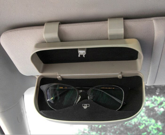 クリップ式 メガネ収納ケース 《グレー》 車載 サングラスケース ホルダー サンバイザー 取り付け[送料無料(一部地域を除く)]