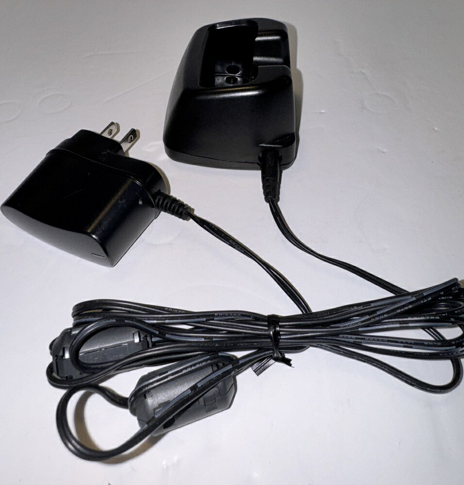 【中古品】トランシーバー DJ-P24用 充電スタンド EDC-131+ACアダプター EDC-122[...
