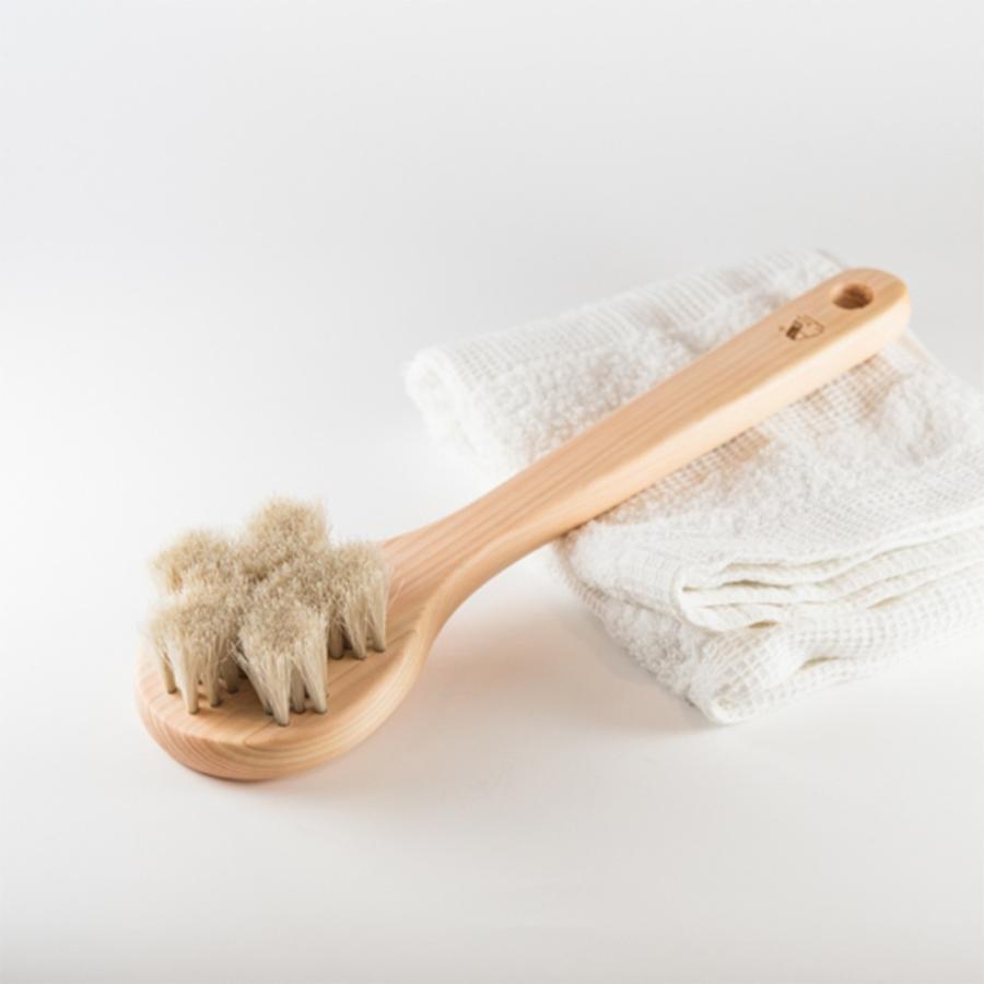 浅草アートブラシ 白馬毛ボディブラシ さくら クレオパトラ ロングタイプ 日本製 天然白馬毛×檜ハンドル 背中まで届くロングボディブラシ 泡立ち良好 敏感肌対応 角質ケア ドライブラッシング対応 商　品　説　明 新品、未使用、未開封。付属品...