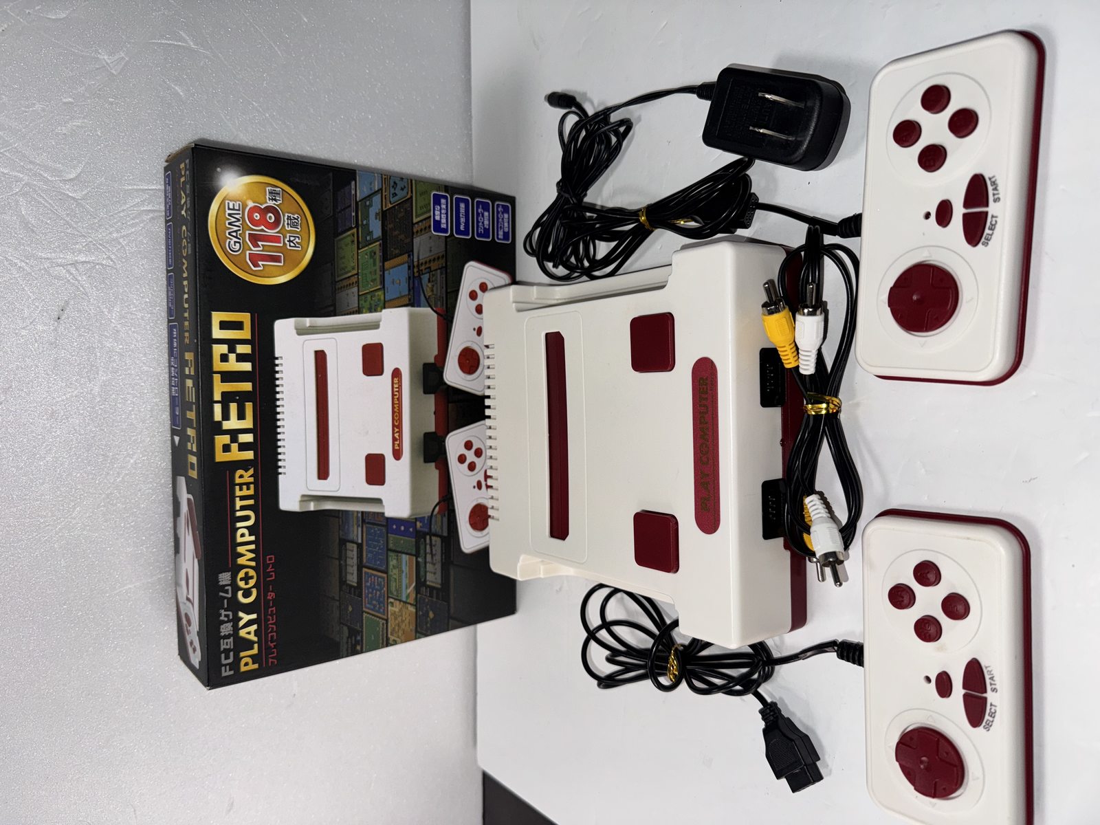 樂天商城 - プレイコンピューター レトロ FC互換ゲーム機 内蔵ゲーム118種 KK-00252 ファミコン 互換機[送料無料(一部地域を除く)]