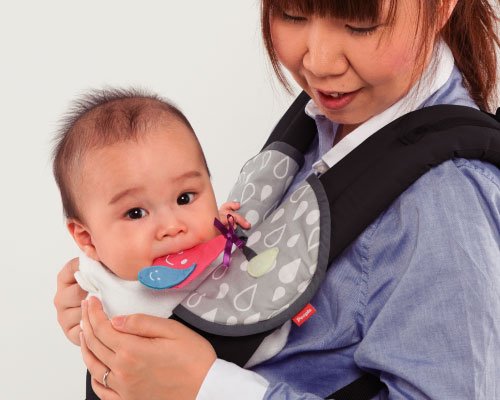 ぐずりに効くよだれカバー 〜カシャカシャ音のしずく付〜[子供][定形外郵便、送料...