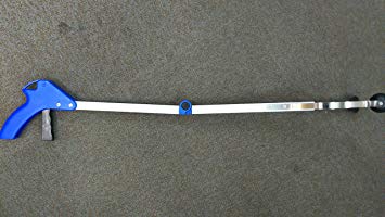 【ロック機能付】とっても便利!座ったまま拾える!電球の交換にも!マジックハンド吸盤タイプ 全長約82cm..