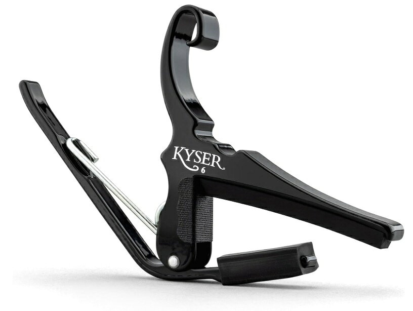 Kyser KG6BQUICK-CHANGE CAPO Black商　品　説　明カイザー製アコギ用カポタスト カラーはブラックワンタッチで着脱でき、しっかりホールドし安定したチューニングを保証する、 操作性・安定性を兼ね備えた逸品です。●エレキギター、アコースティックギター兼用カポタスト（指板接地面がカーブ形状）●軽量なアルミ製。商　品　仕　様メーカー名Kyser（カイザー）商品名アコースティックギター用カポタスト品番KG6B保　証　に　つ　い　てこの商品には、メーカー保証がございません。初期不良品の場合のみ、商品到着から1週間以内であれば弊社で対応いたしますので、ご連絡ください。注　意　事　項●こちらの商品は、未使用新品です。●モニター環境により、実際のカラーと異なって見える場合がございます。　 ※この商品は送料無料です。商品の発送はゆうパケットでの発送となります。（代引支払はできません）※この商品は運送便の都合上、化粧箱を外して簡易包装で発送する場合がございます。プレゼント用にご購入される場合はご注意願います。＜ゆうパケットに関する注意事項＞ 　　・ ゆうパケットに関しては基本的にポストに投函する為、 配達時に何らかのトラブル等が有り、万一、購入された商品が配送事故・紛失・破損等によりお手元に届かない場合でも弊社は責任を負いかねますので予めご了承下さい。（配送中の事故等は、免責とさせて頂きます。） 　　・ ゆうパケットに関しては代金引換払い及び時間指定サービスはご利用頂けません。